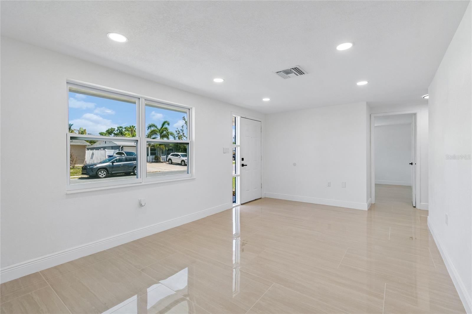 1467 Classic Dr Property Photo 15