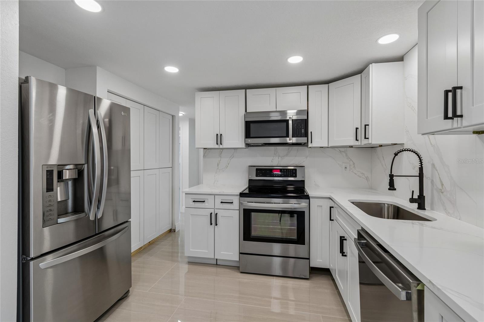 1467 Classic Dr Property Photo 19
