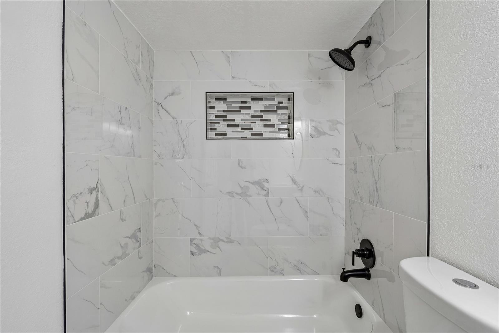 1467 Classic Dr Property Photo 28