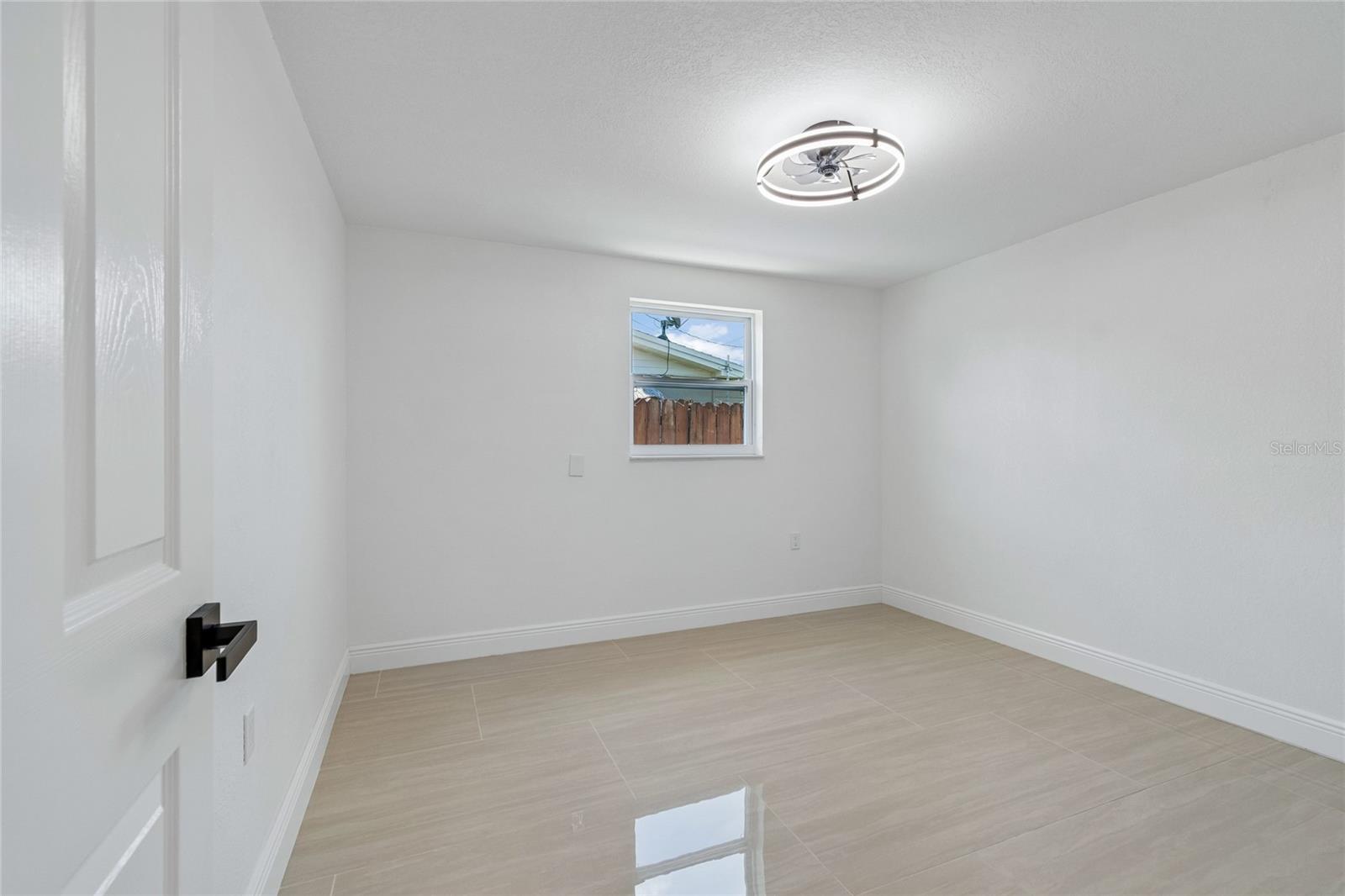 1467 Classic Dr Property Photo 30