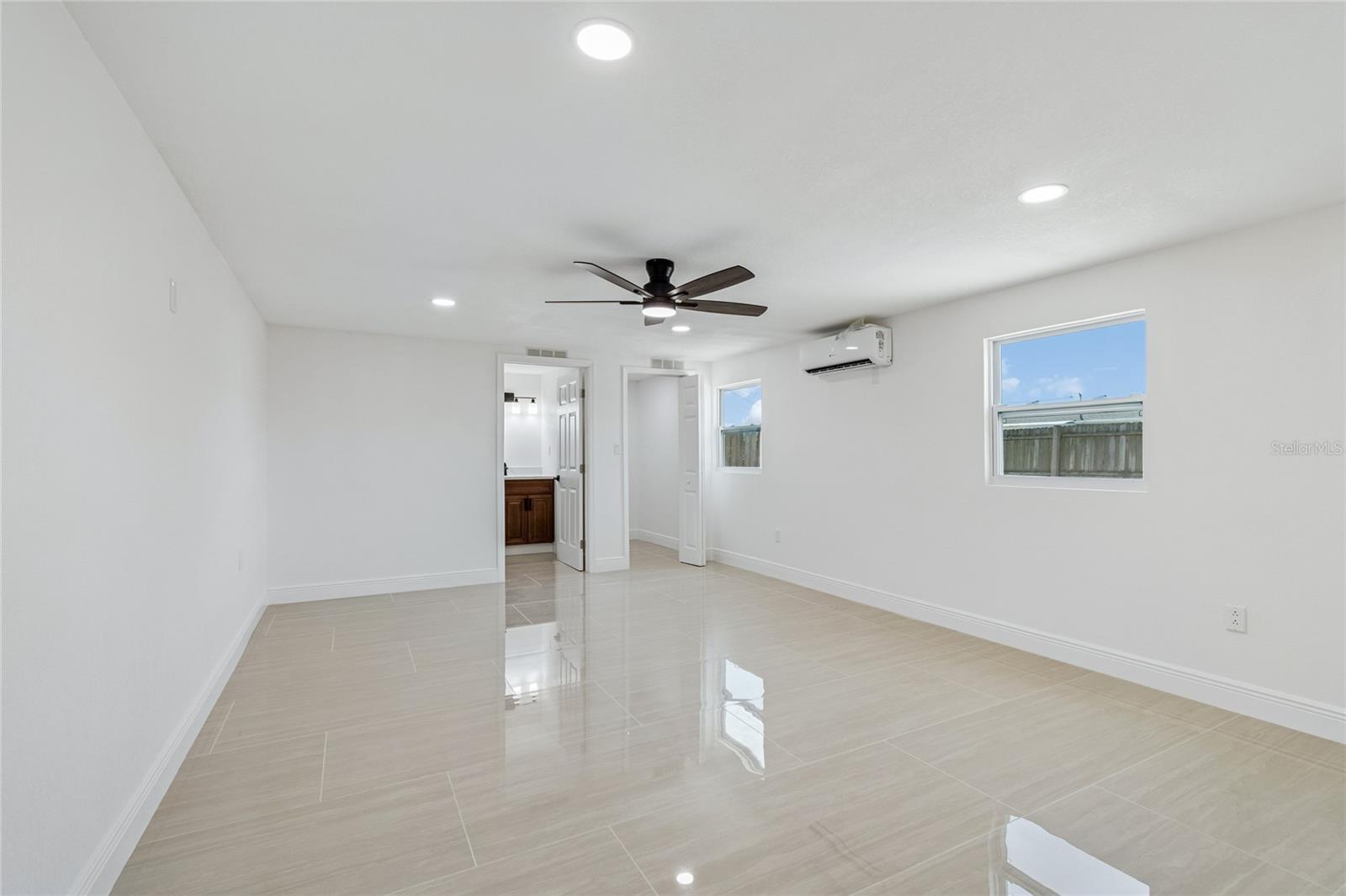 1467 Classic Dr Property Photo 45