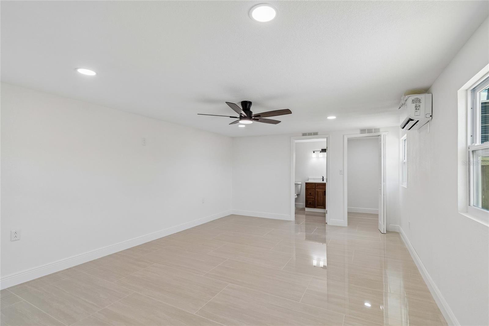 1467 Classic Dr Property Photo 46