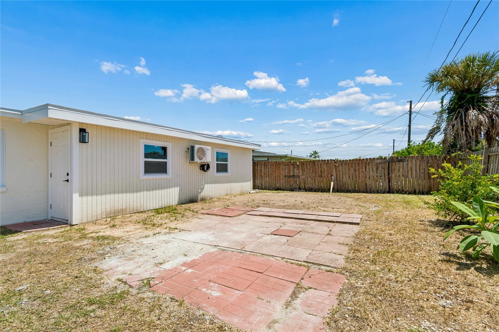 1467 Classic Dr Property Photo 62