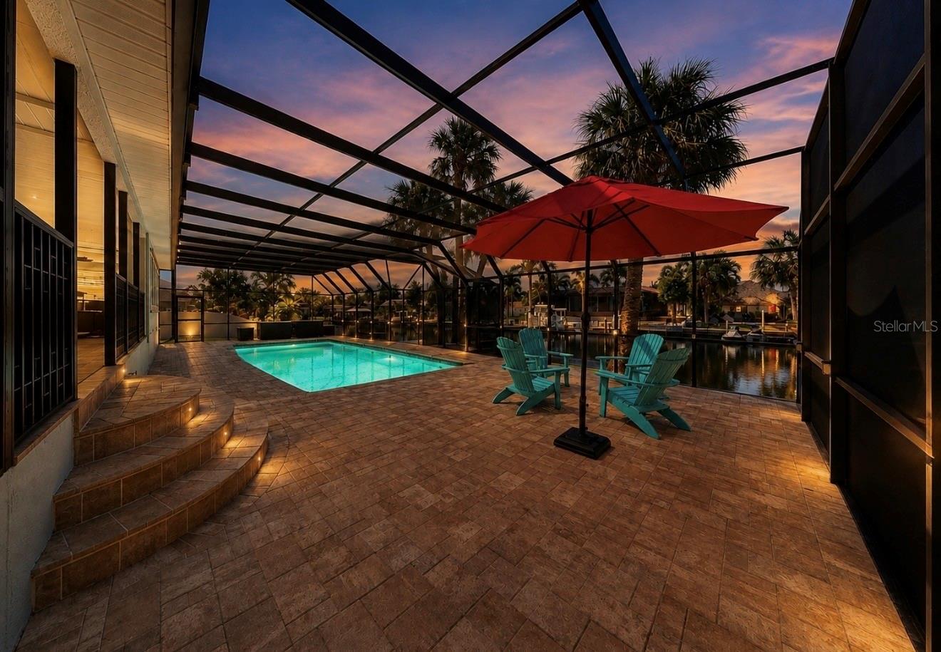 708 Spanish Main Dr Property Photo 2