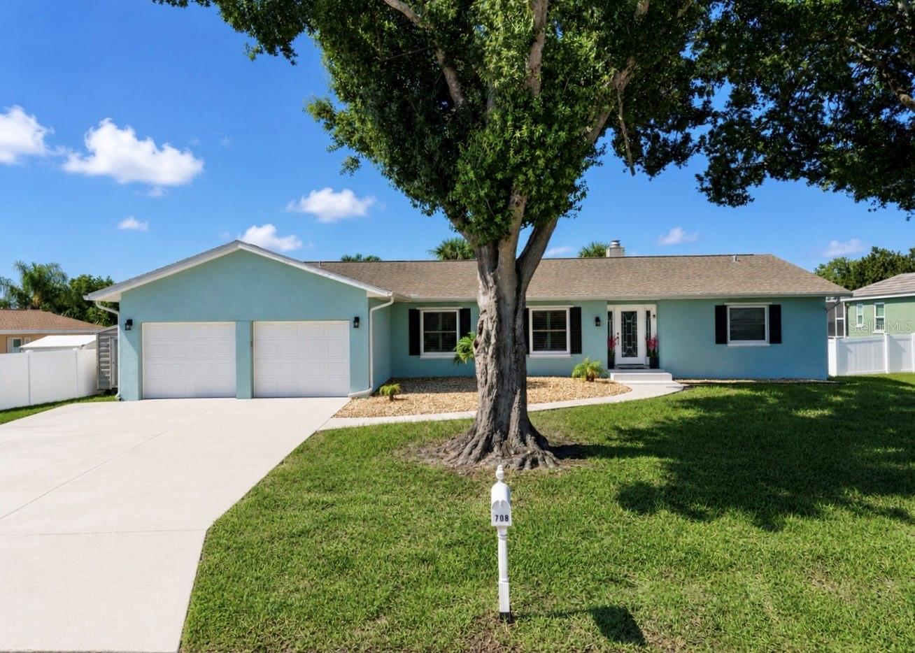 708 Spanish Main Dr Property Photo 5
