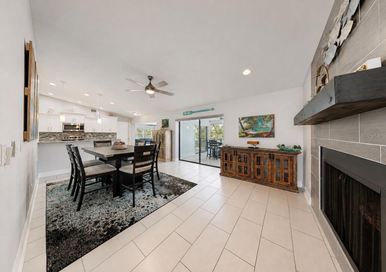 708 Spanish Main Dr Property Photo 16