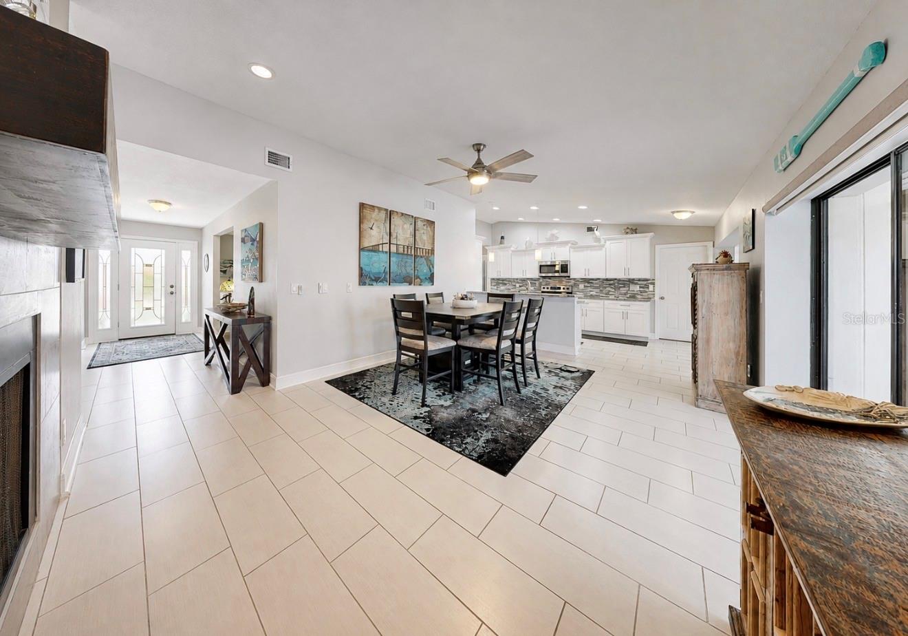 708 Spanish Main Dr Property Photo 17