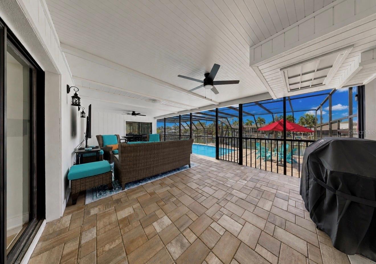 708 Spanish Main Dr Property Photo 42