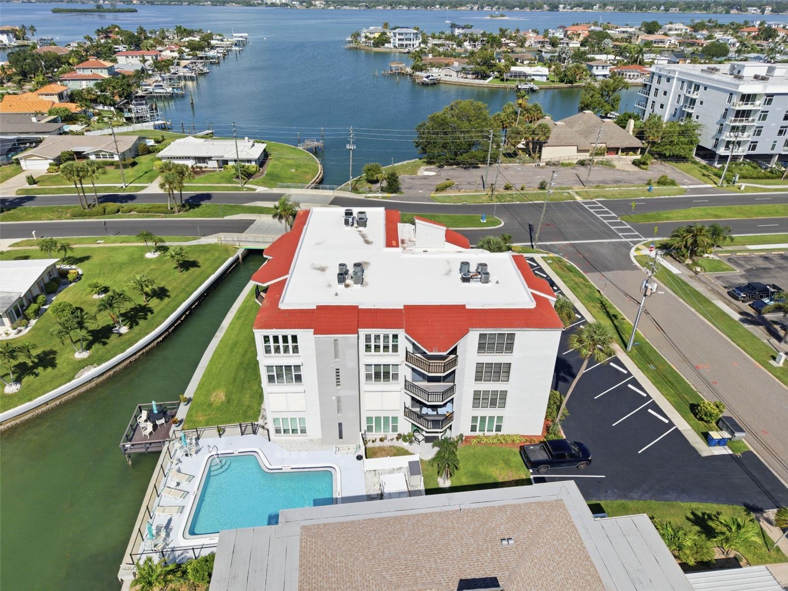 298 SKIFF PT #103