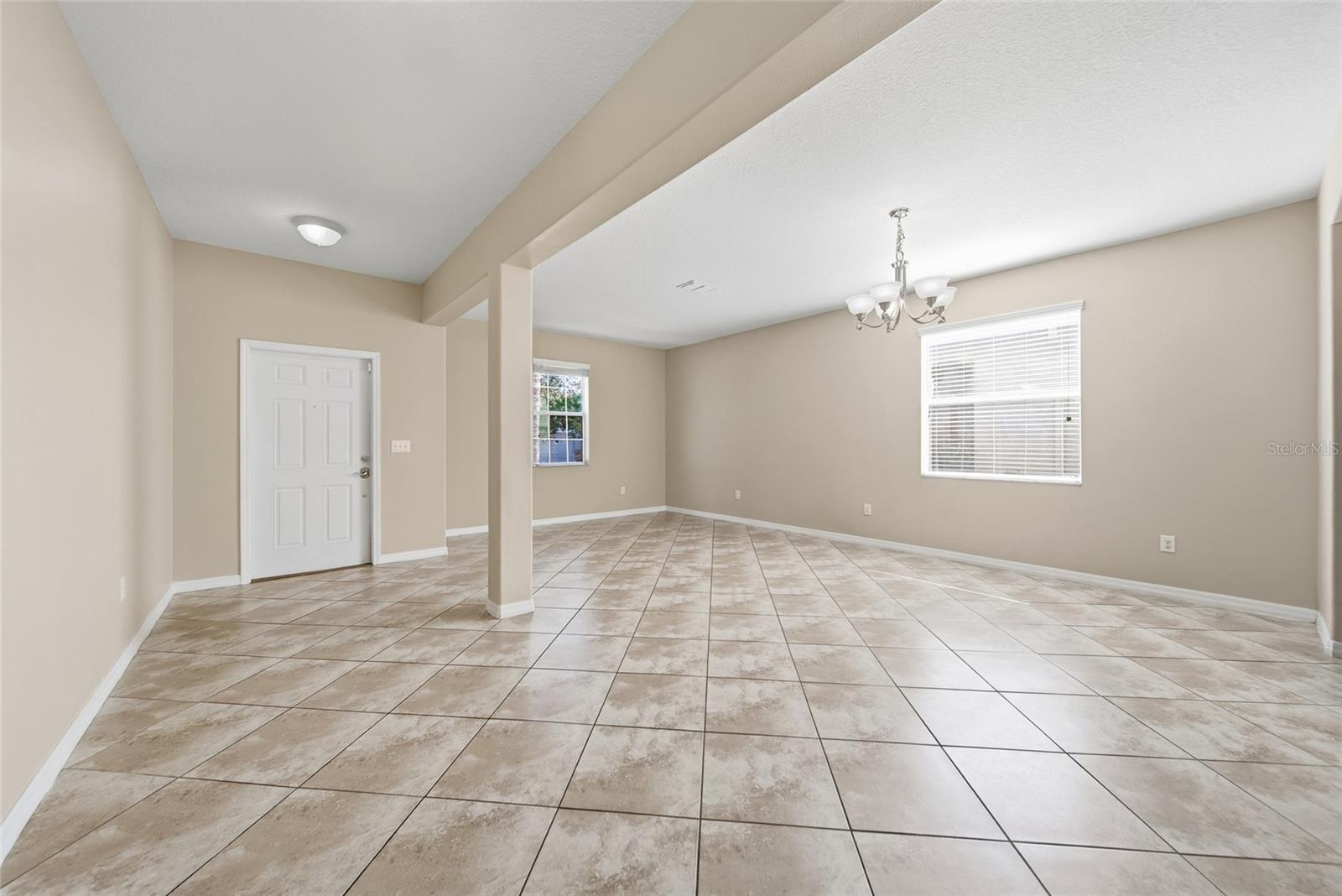 12125 Streambed Dr Property Photo 9