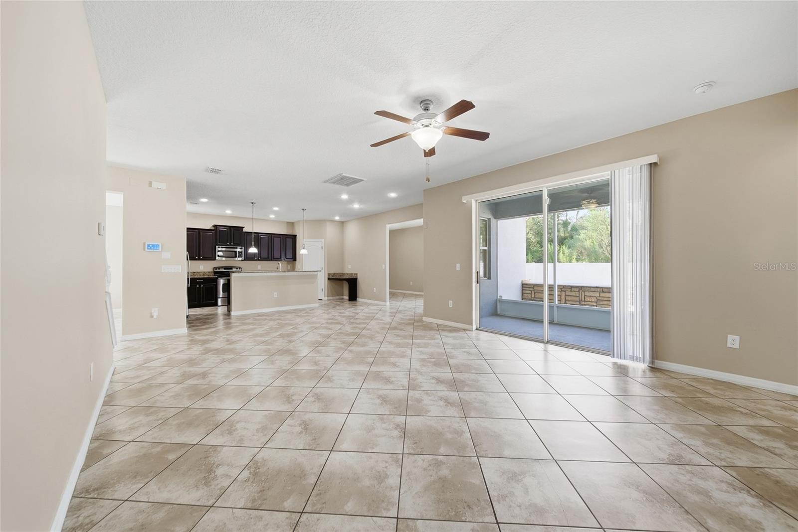 12125 Streambed Dr Property Photo 14