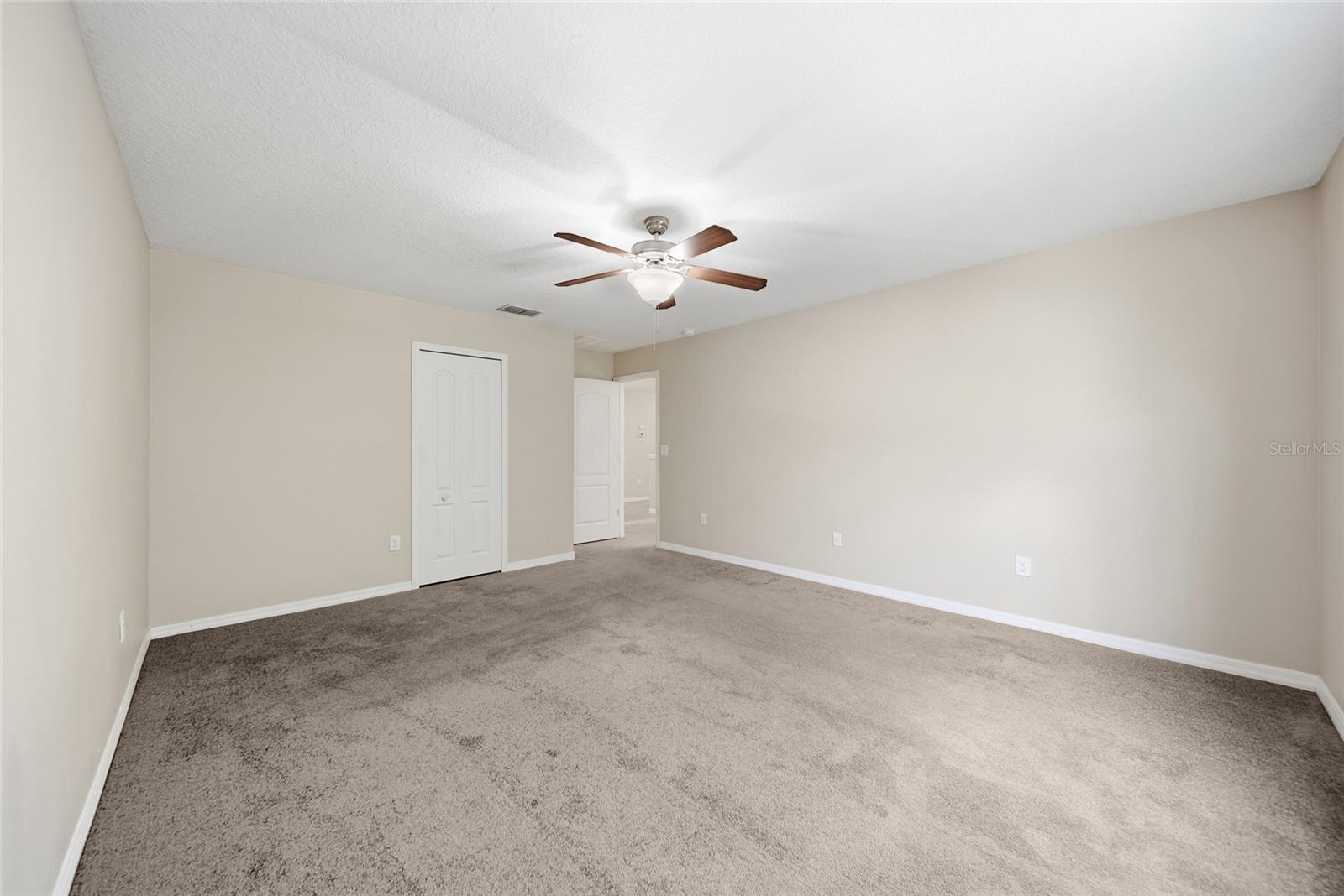 12125 Streambed Dr Property Photo 28