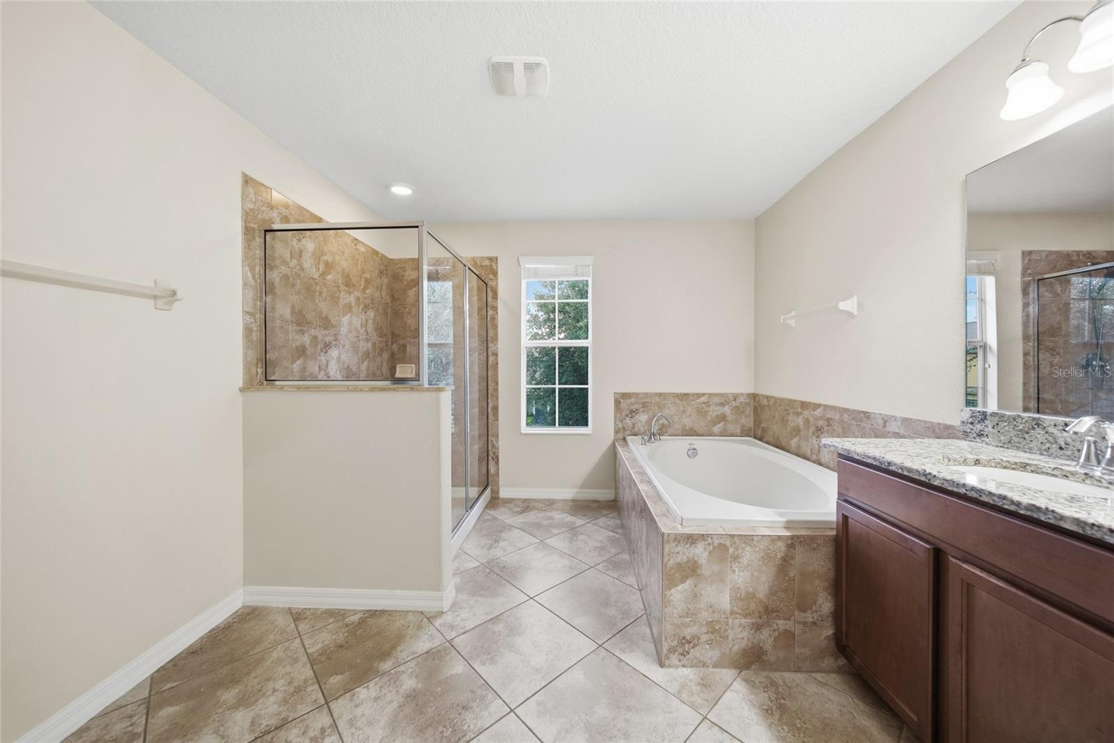 12125 Streambed Dr Property Photo 48