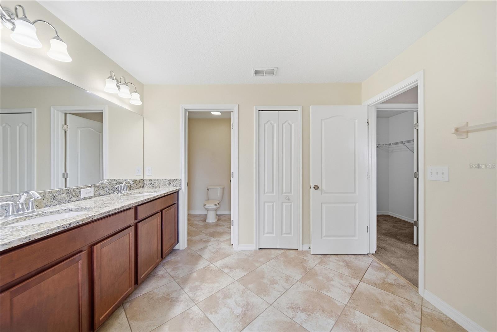 12125 Streambed Dr Property Photo 49