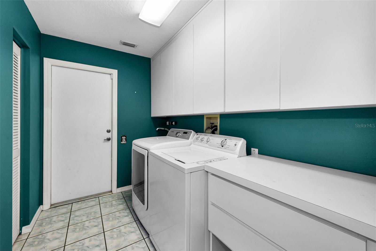 8919 Keats Dr Property Photo 31