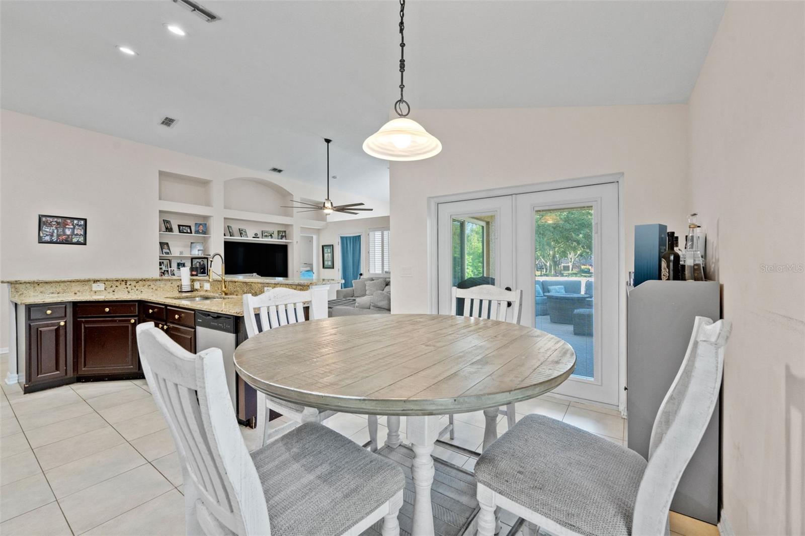 18843 Maisons Dr Property Photo 17