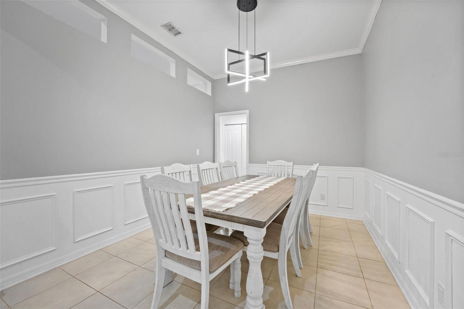 18843 Maisons Dr Property Photo 32