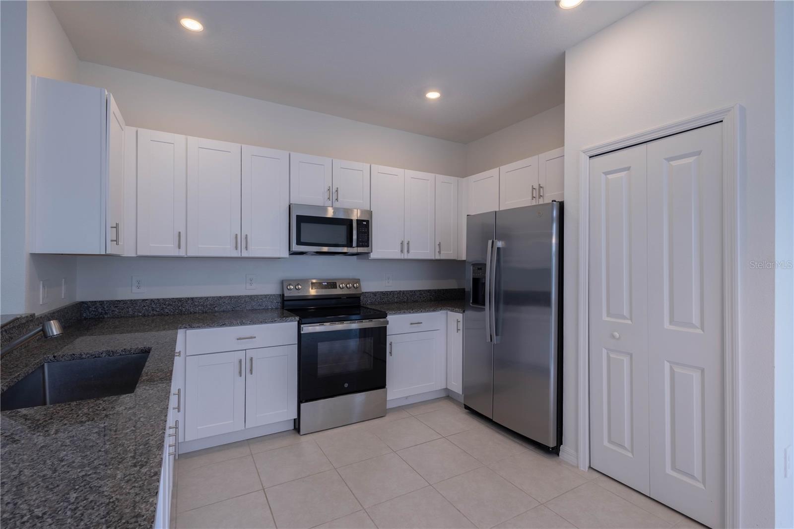 2626 Sunray Venus Way Property Photo 12