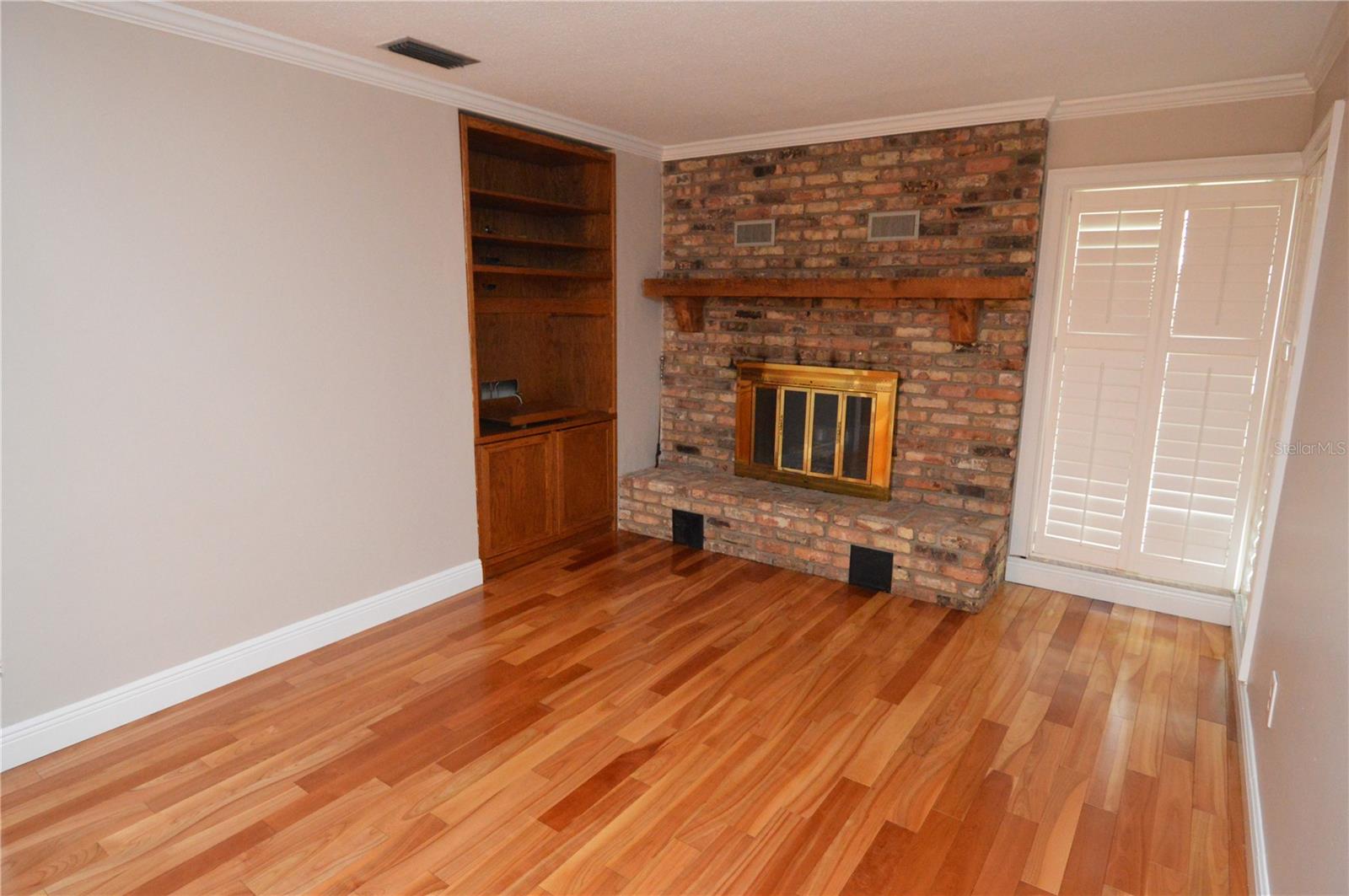981 Damrosch St Property Photo 16