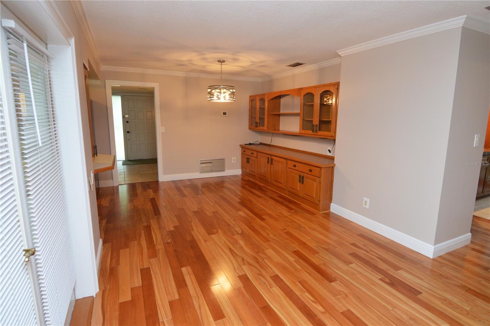 981 Damrosch St Property Photo 22