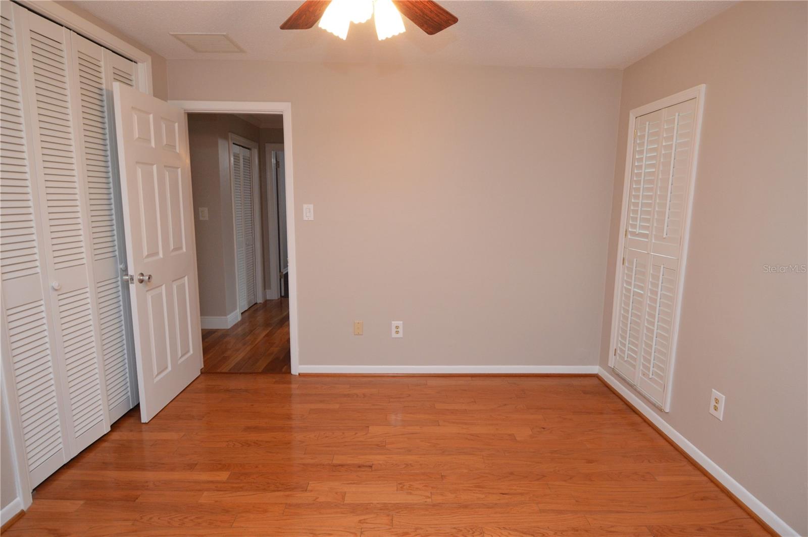 981 Damrosch St Property Photo 30