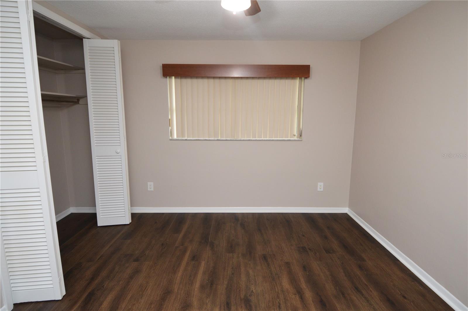 981 Damrosch St Property Photo 37