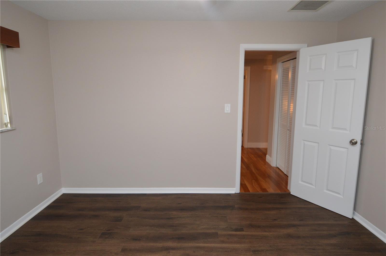 981 Damrosch St Property Photo 43