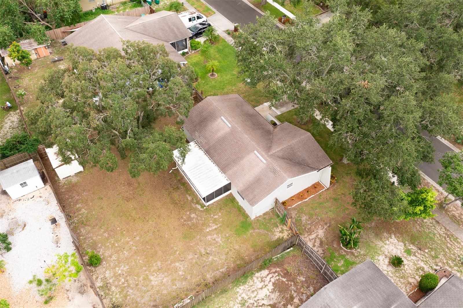 2613 Summit St Property Photo 17