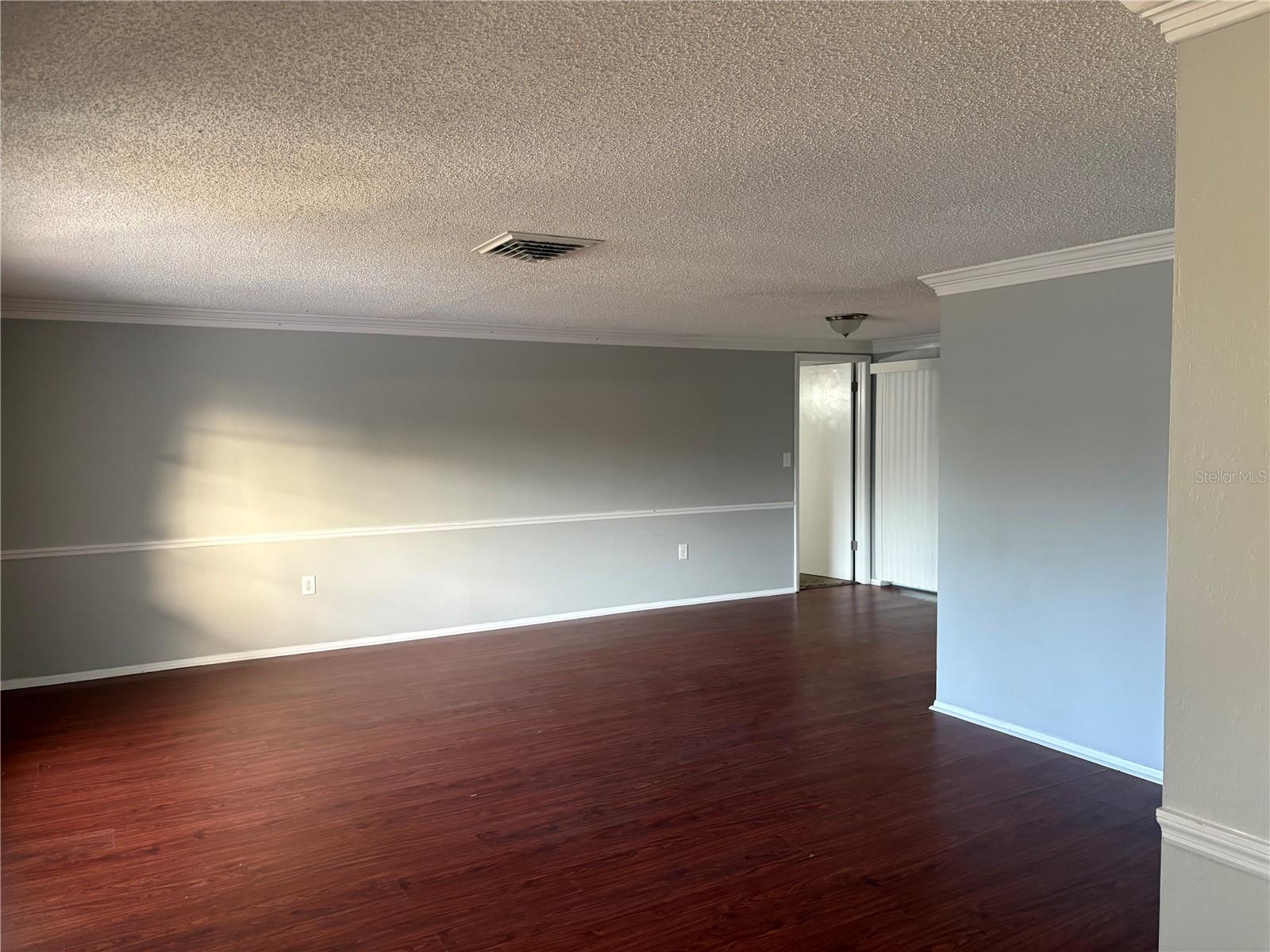 8701 Lincolnshire Dr Property Photo 3