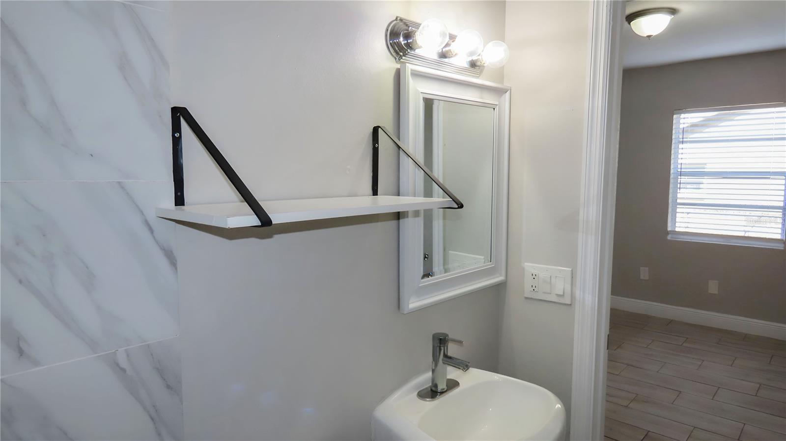 1241 Nicholson St Property Photo 18
