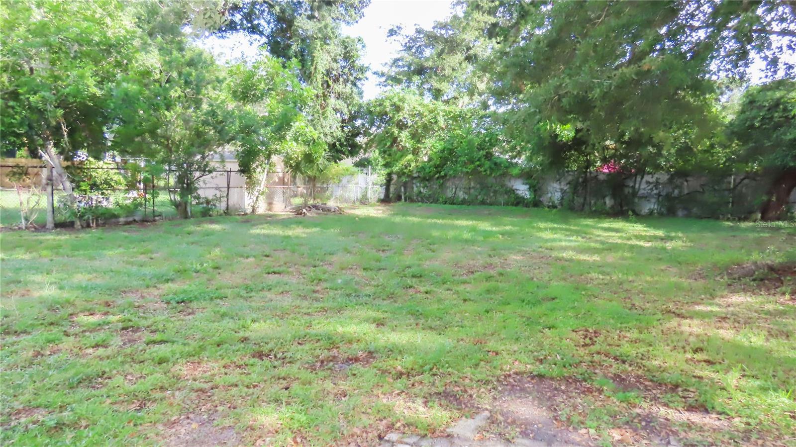 1241 Nicholson St Property Photo 33