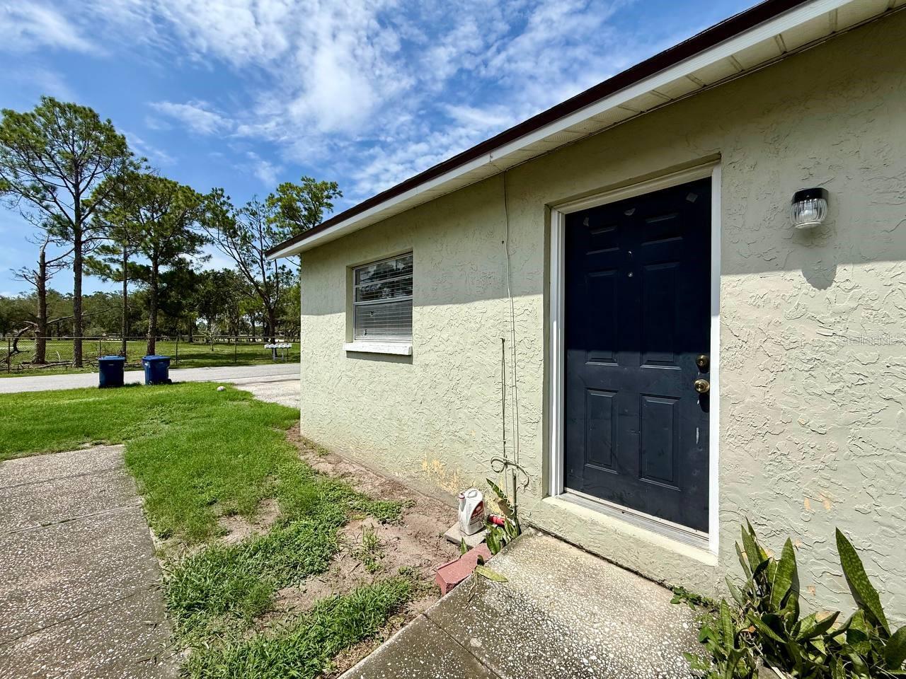 3107 W Marcum St #a Property Photo 7