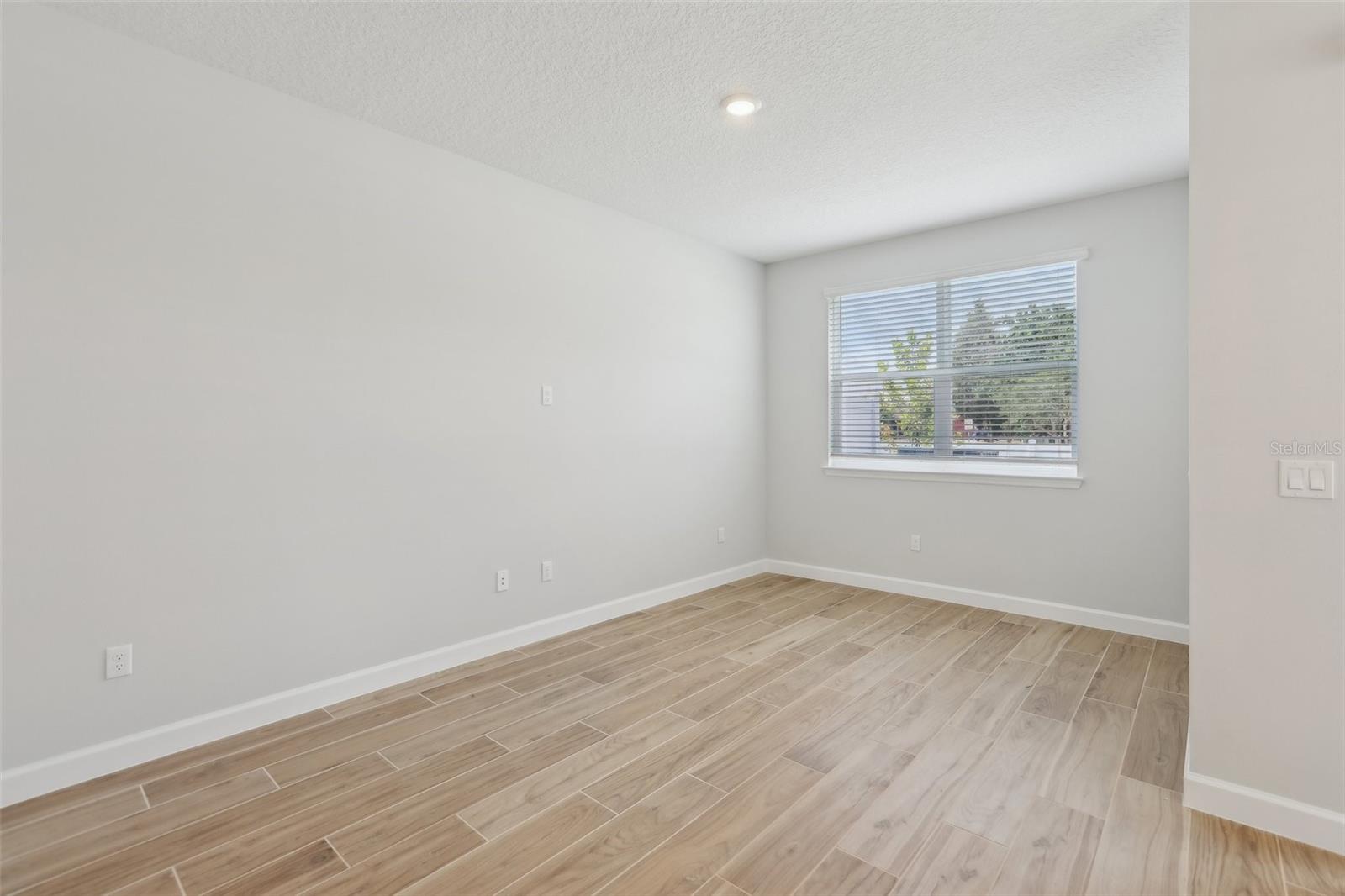 7324 Deer Valley Circle Property Photo 6