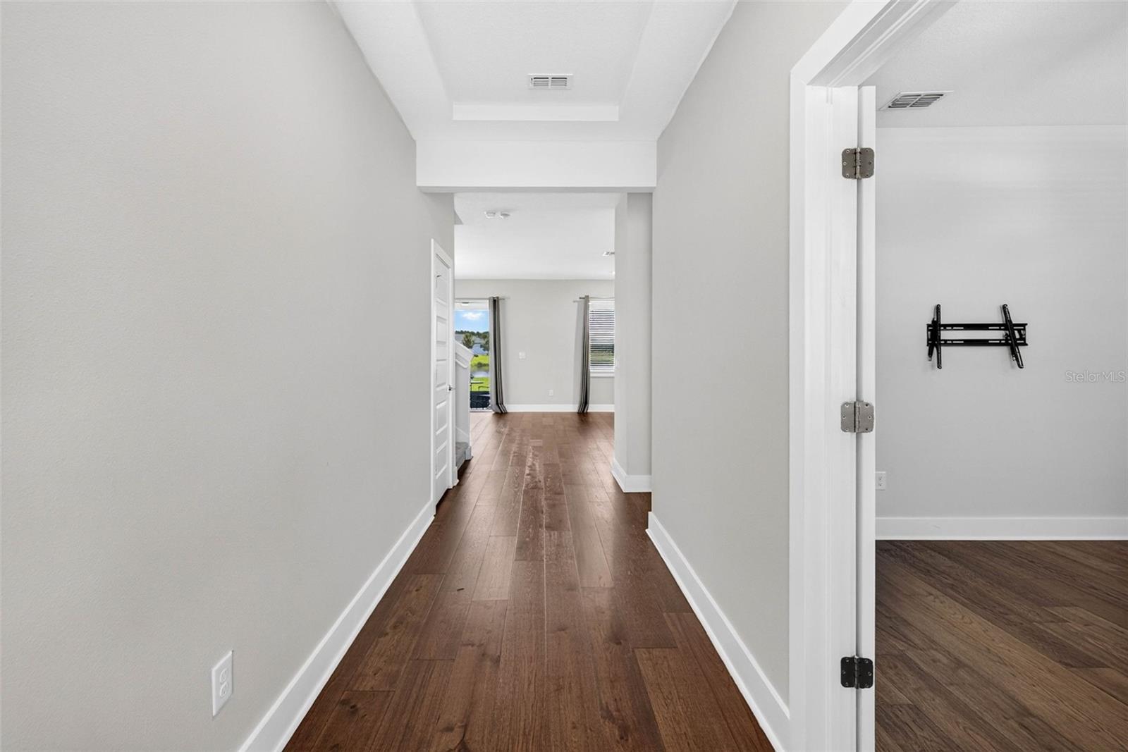 7182 Heron Walk Ln Property Photo 9