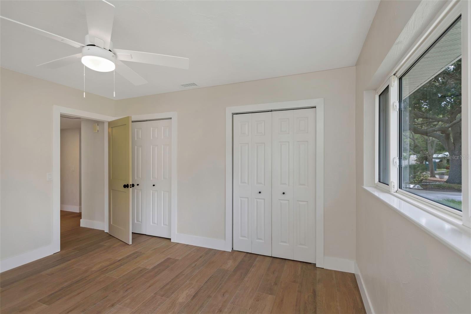 245 Grove Cir N Property Photo 20
