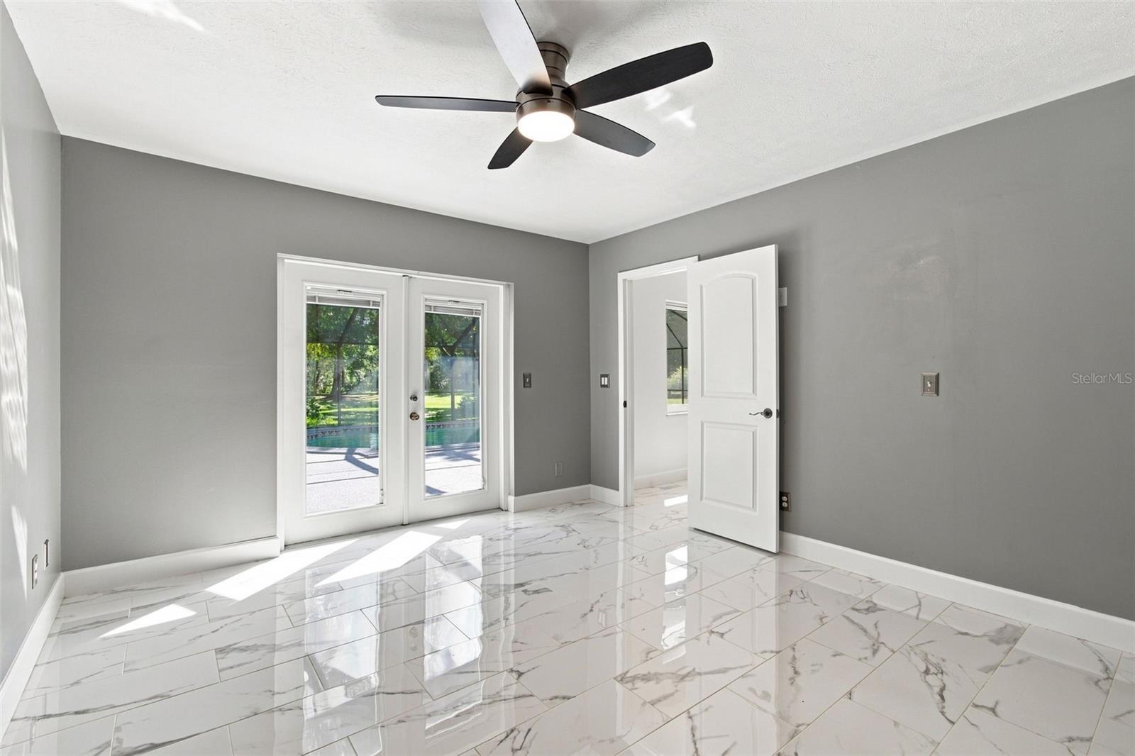 7233 Woodbrook Dr Property Photo 24