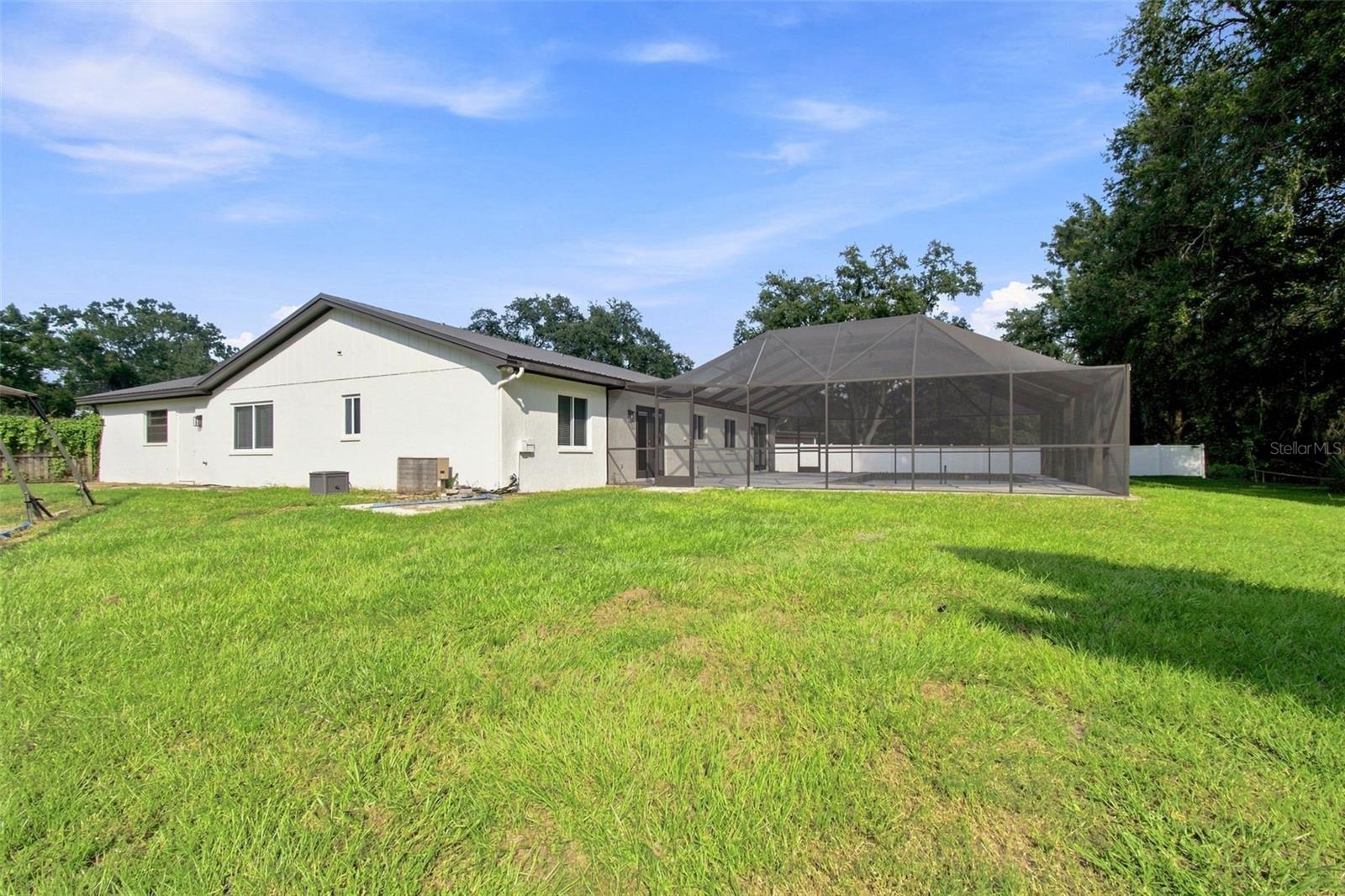 7233 Woodbrook Dr Property Photo 45