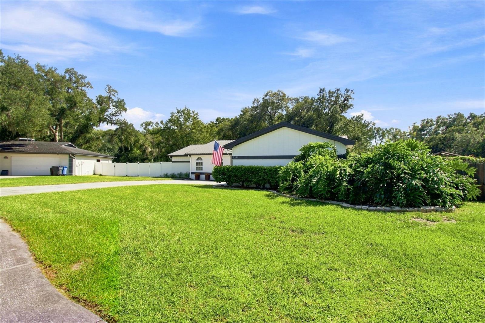 7233 Woodbrook Dr Property Photo 55