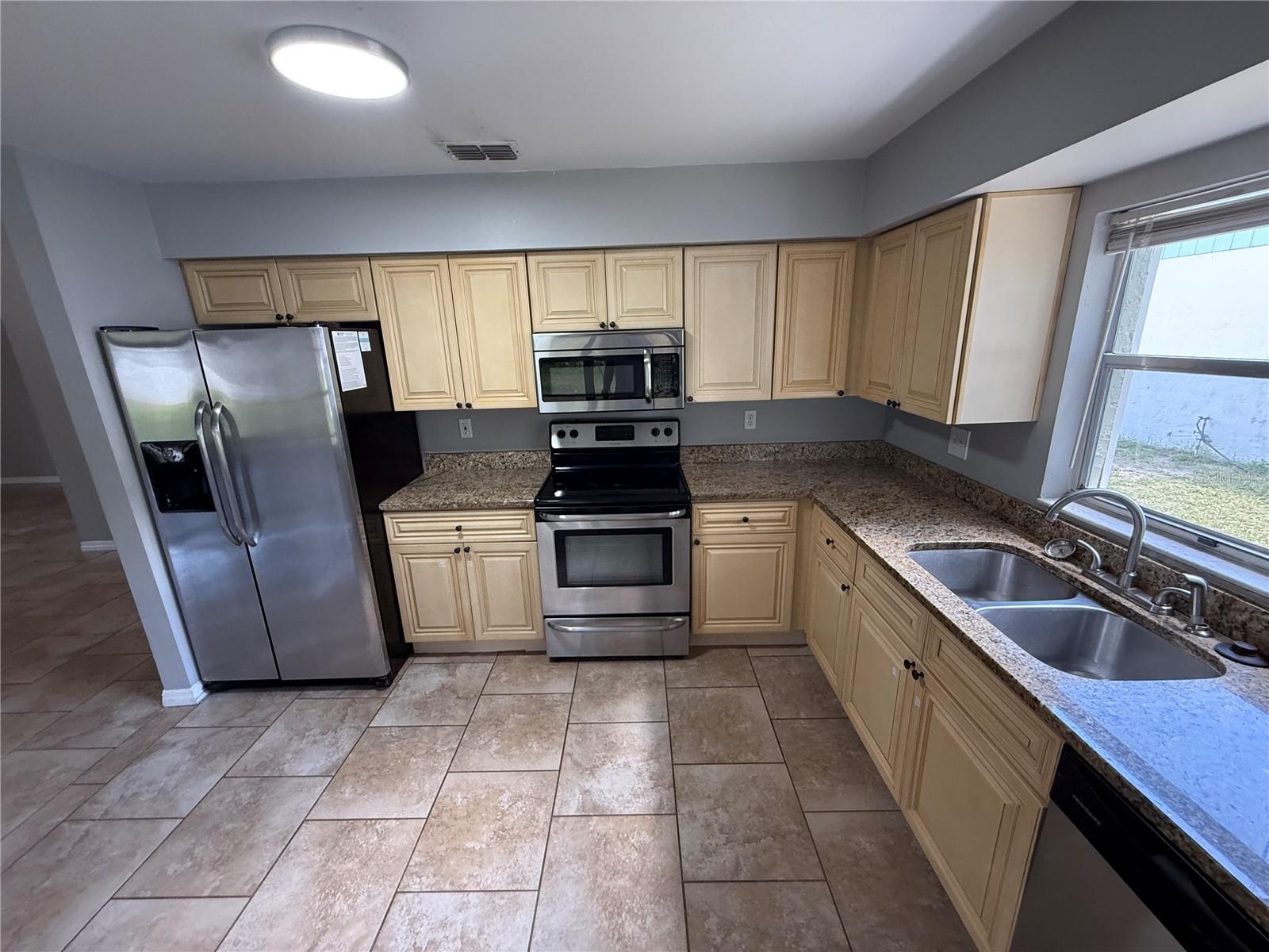 12803 Slippery Elm Ct Property Photo 8
