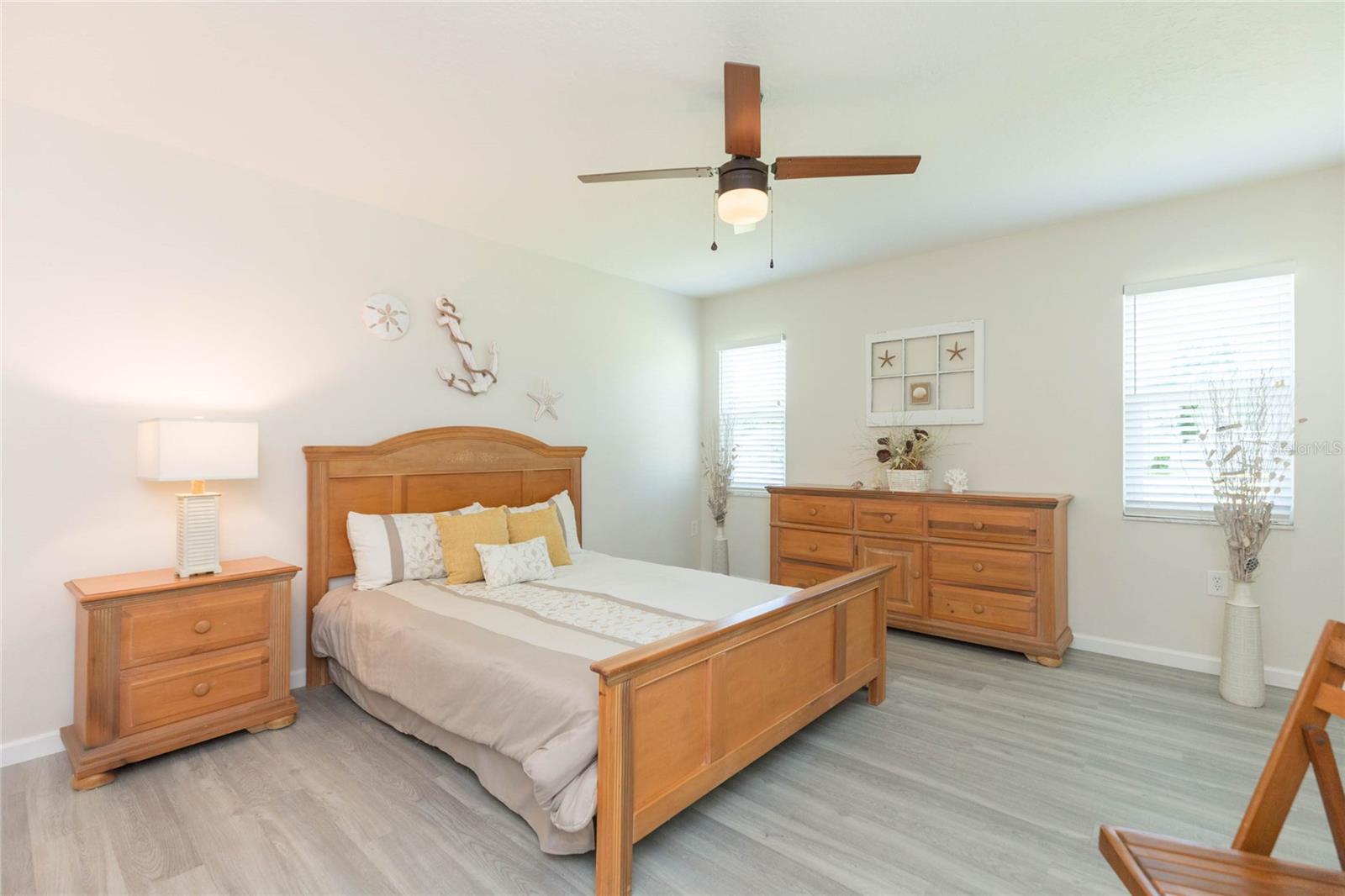8423 Pebble Dr Property Photo 25