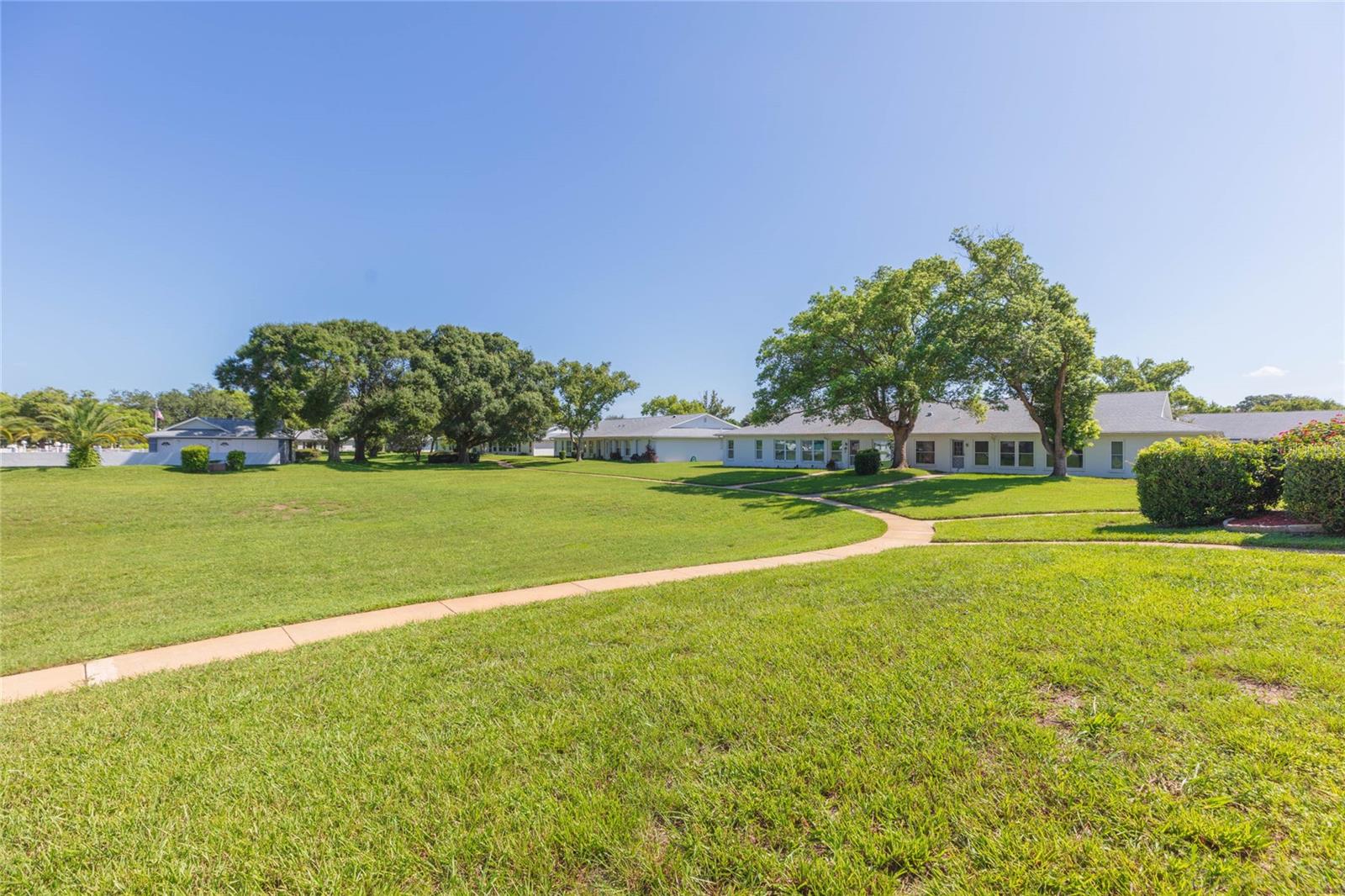 8423 Pebble Dr Property Photo 36