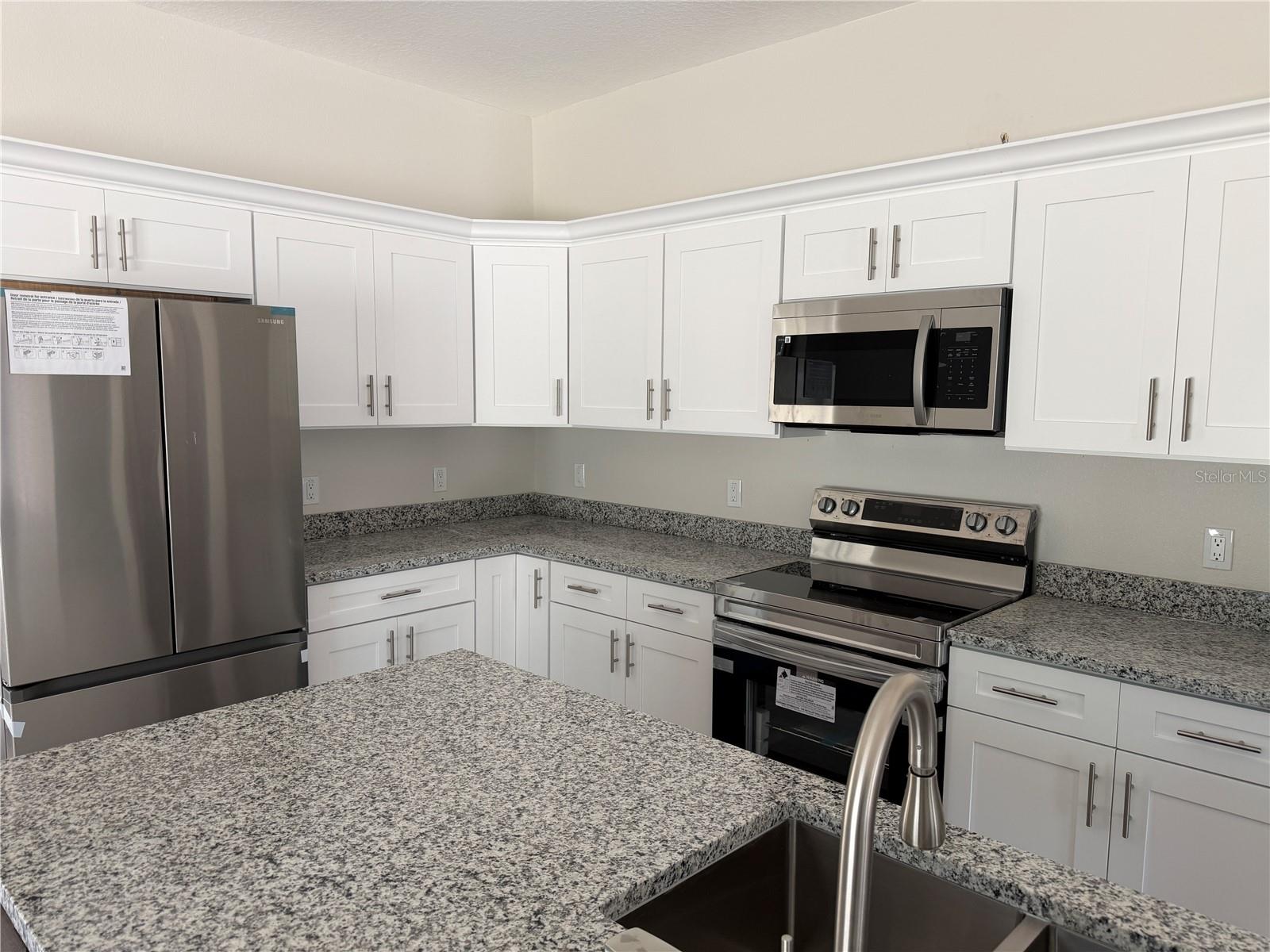 34281 Manuel St Property Photo 5