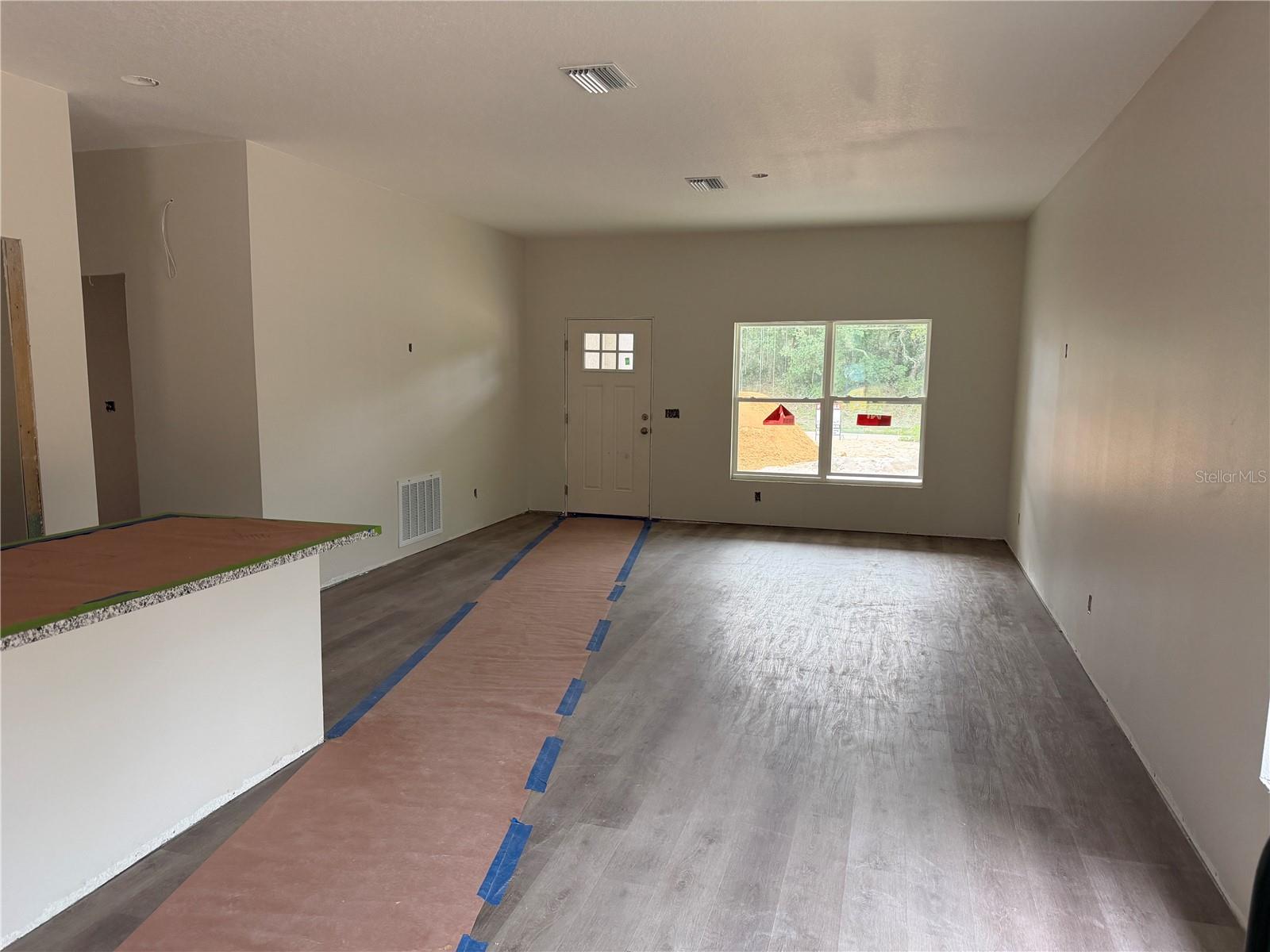 34281 Manuel St Property Photo 8