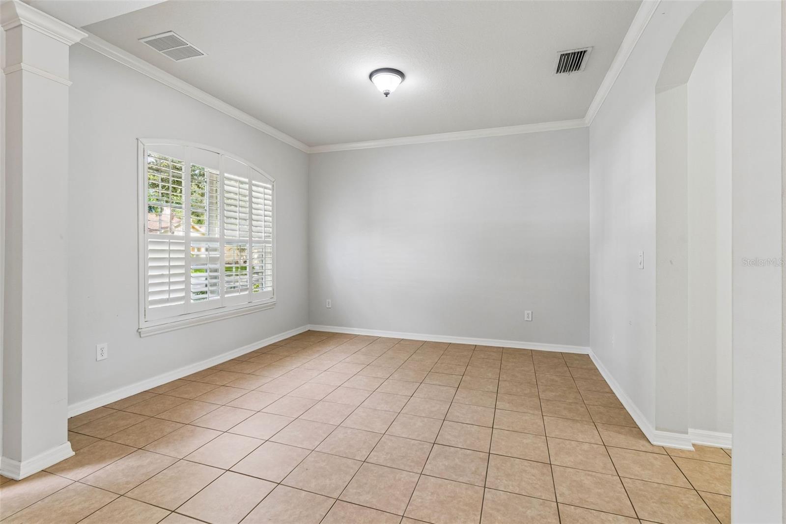 8523 Northton Groves Blvd Property Photo 11