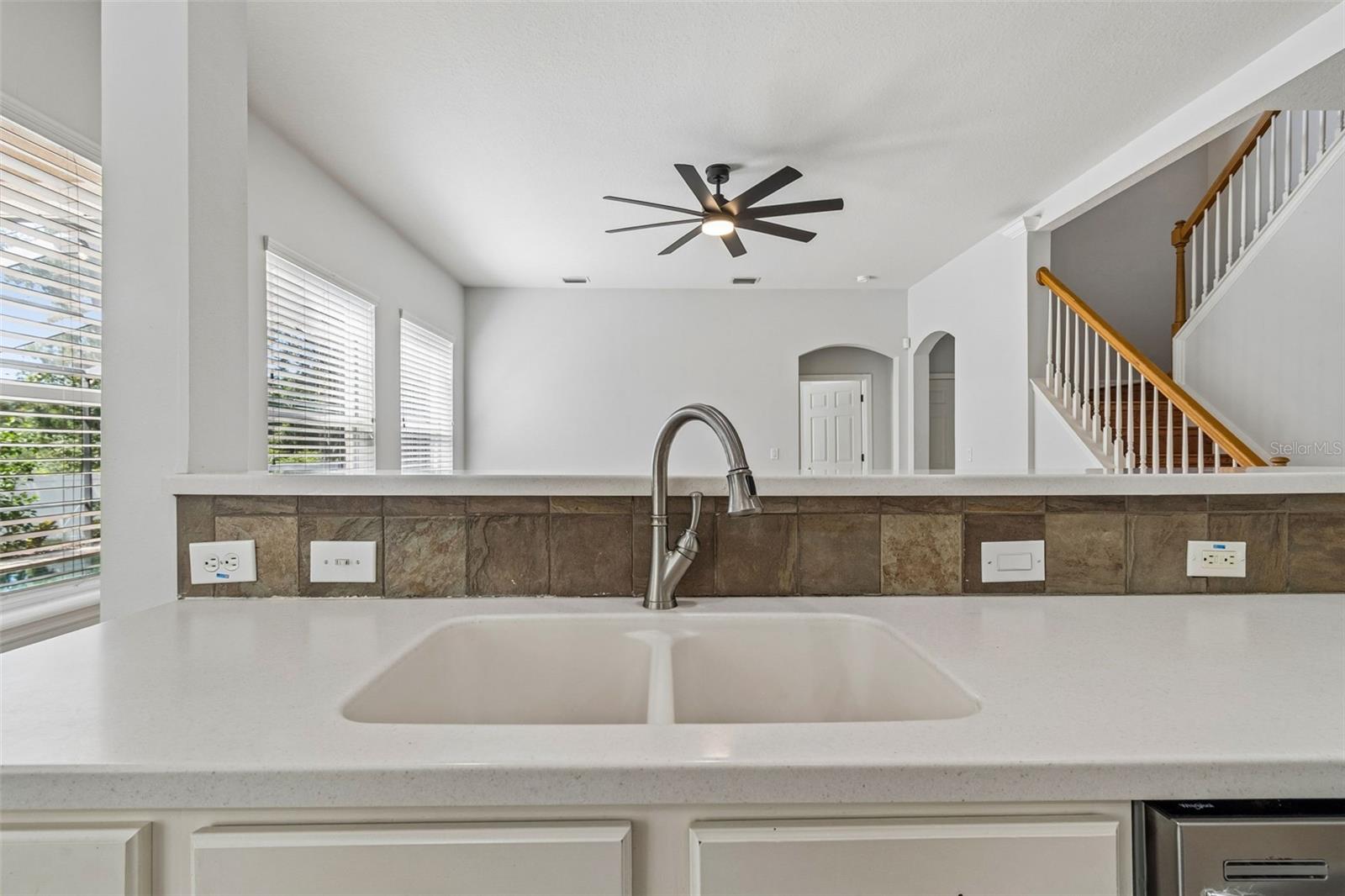 8523 Northton Groves Blvd Property Photo 17