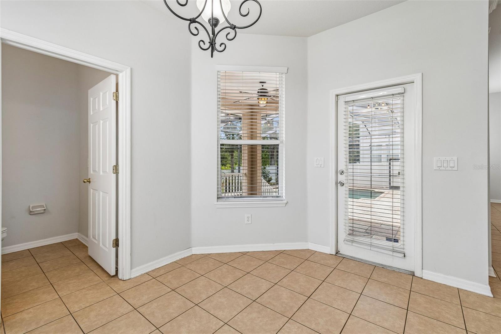 8523 Northton Groves Blvd Property Photo 25