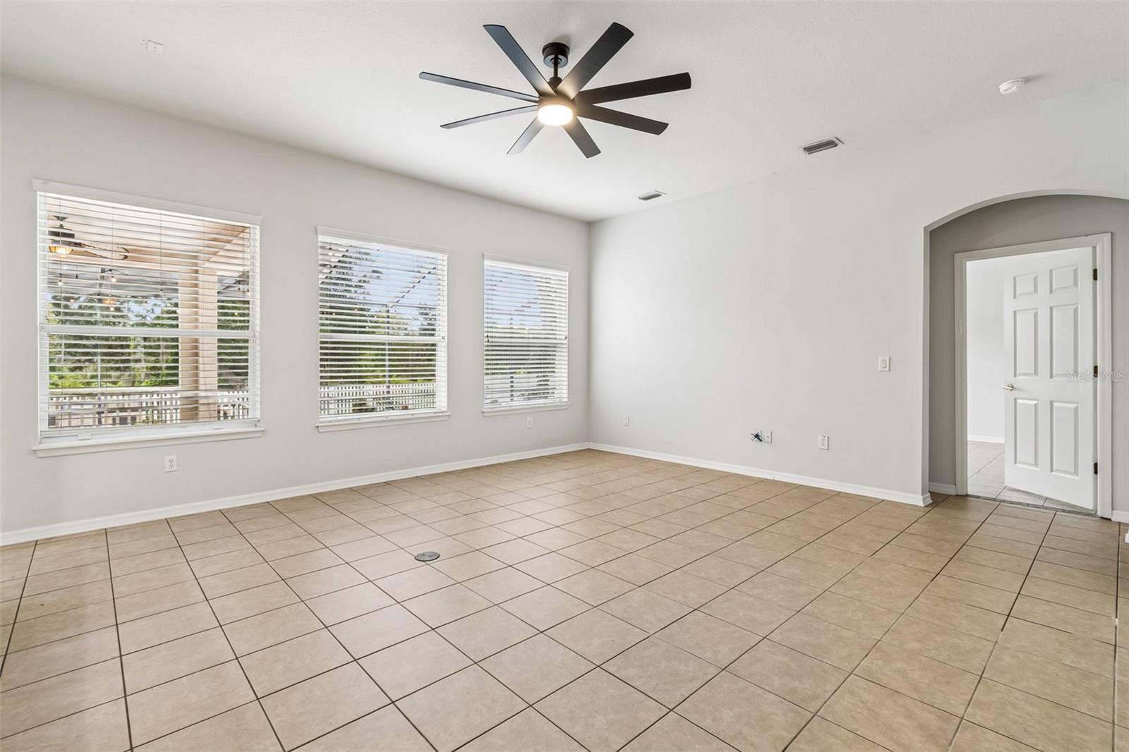 8523 Northton Groves Blvd Property Photo 30