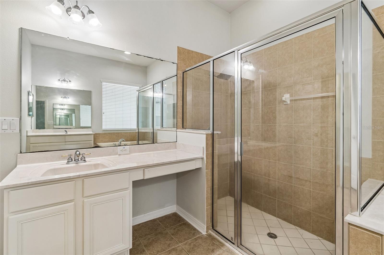 8523 Northton Groves Blvd Property Photo 40
