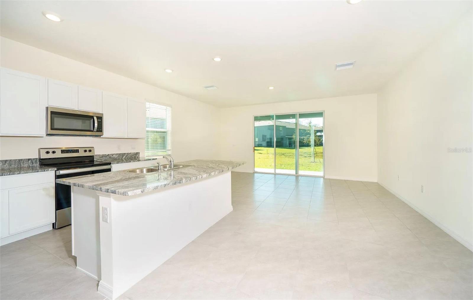 1623 Hubbell Rd Property Photo 4
