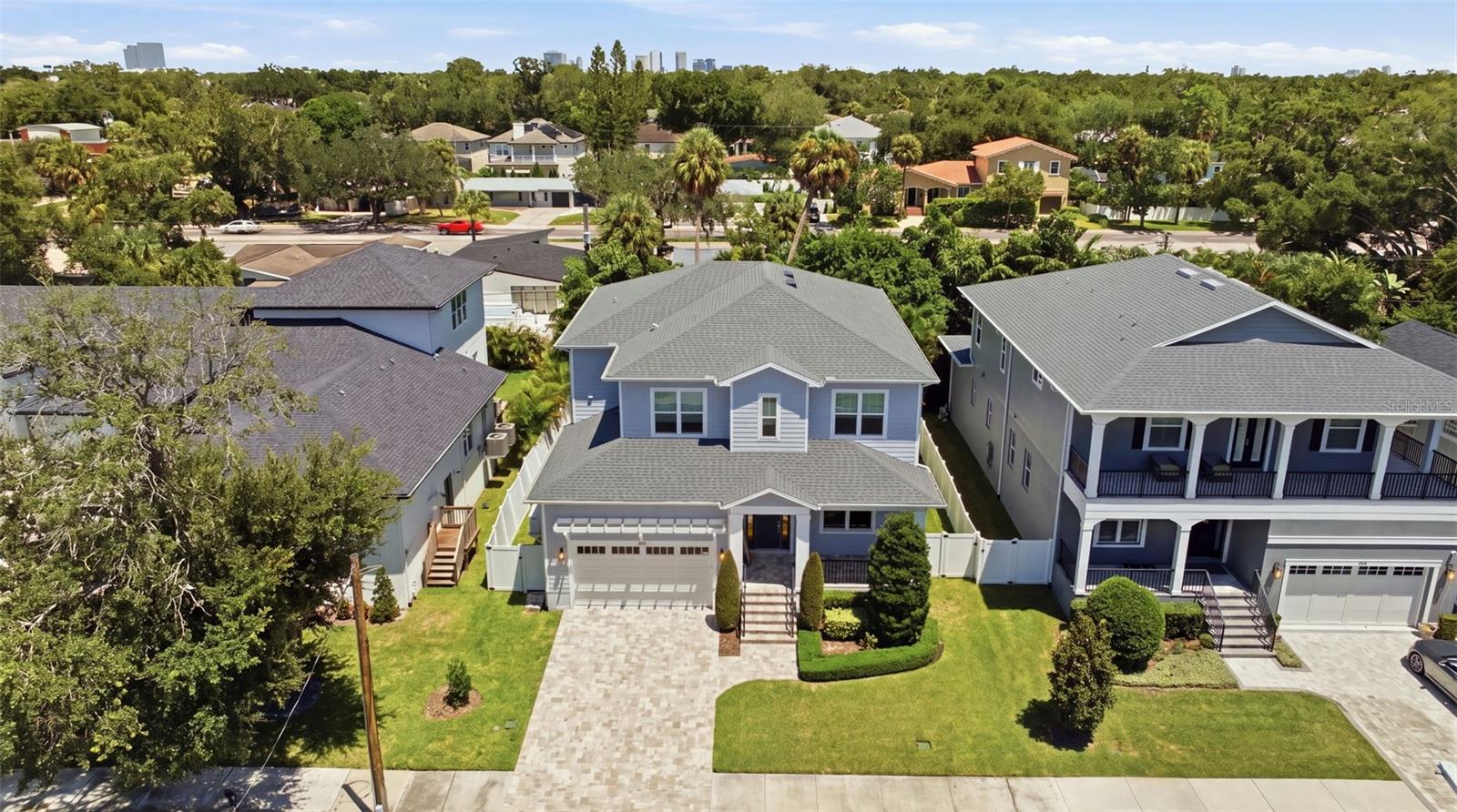 210 S Shore Crest Dr Property Photo 6